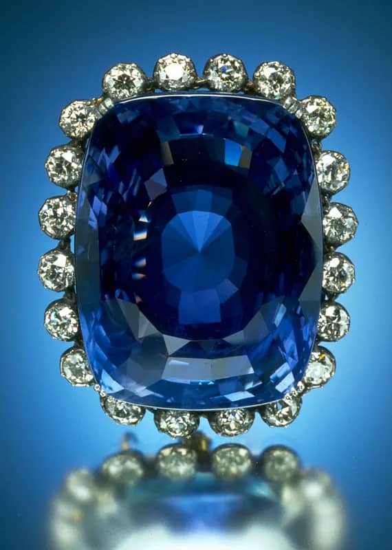 A deep blue Ceylon sapphire set with diamonds